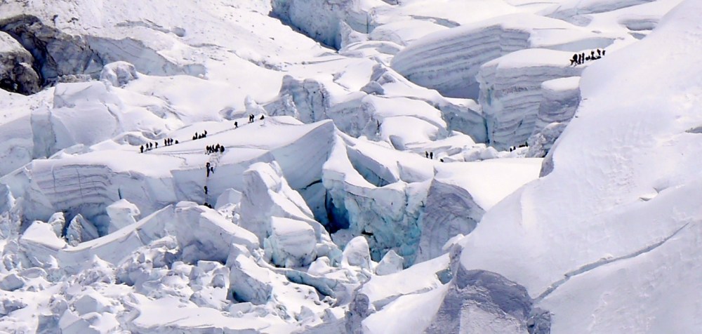 ice_fall_2015_climbers_2